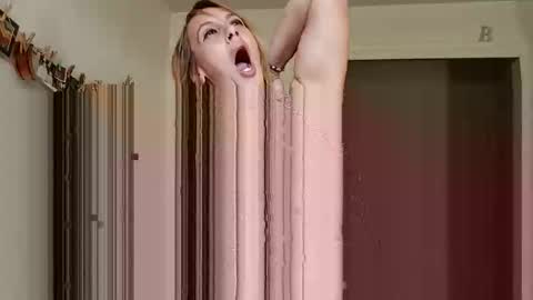 Snapshot of lacybell chatting on 18, 12, 2025 lacybell online show from 18, 12, 2025