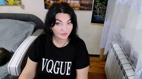 lady_boom_ online show from 19, 11, 2025