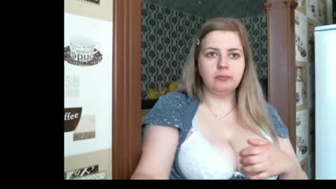 lady cute cat29 online show from 20, 4, 2026