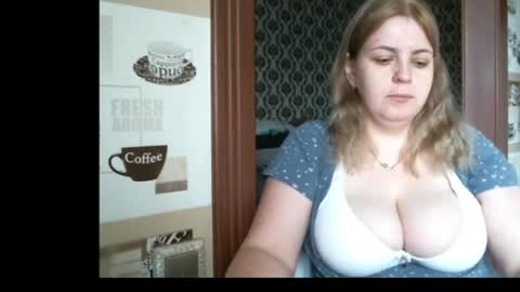 Snapshot of lady_cute_cat chatting on 5, 8, 2026 lady cute cat29 online show from 5, 8, 2026