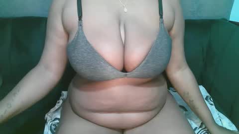 lady_dearra online show from 4, 5, 2026