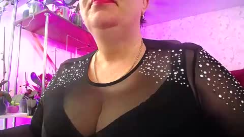 Lady Gloria online show from 9, 2, 2025