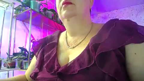 Lady Gloria online show from 9, 9, 2025