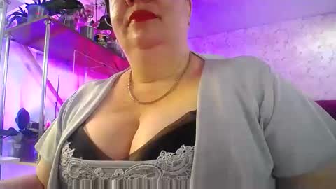 Lady Gloria online show from 6, 5, 2026