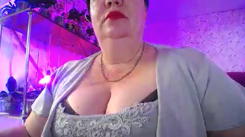 Lady Gloria online show from 9, 5, 2026