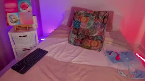 Gaby  online show from 4, 7, 2026
