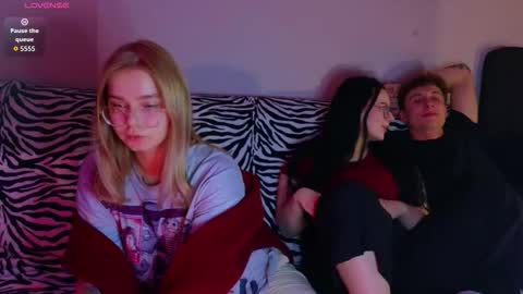 KENDALL  NATHANPVT IS OPEN online show from 4, 10, 2025