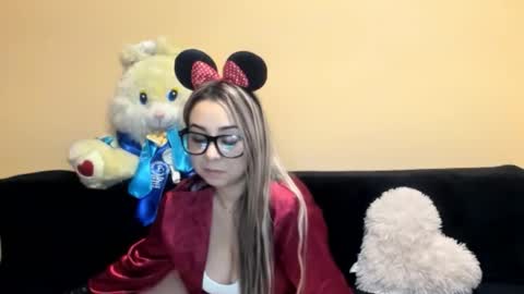 Lady Lyanna online show from 3, 11, 2025