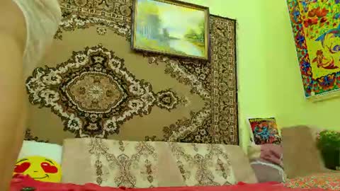 Sima Ladybigsmile online show from 7, 7, 2026