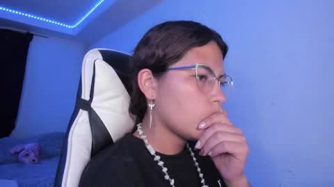  Lady  online show from 18, 1, 2026