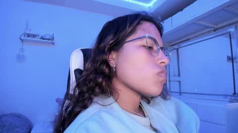  Lady  online show from 8, 6, 2026