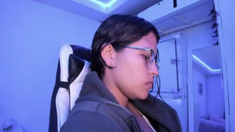  Lady  online show from 16, 6, 2026