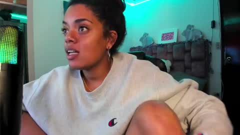 Snapshot of ladydanniela chatting on 19, 12, 2024 leidy daniela online show from 19, 12, 2024