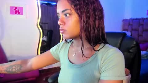 Snapshot of ladydanniela chatting on 27, 12, 2024 leidy daniela online show from 27, 12, 2024