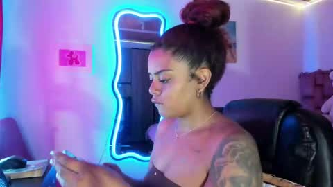 Snapshot of ladydanniela chatting on 27, 2, 2025 leidy daniela online show from 27, 2, 2025