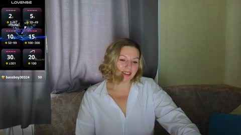 Snapshot of ladylucky_ chatting on 22, 10, 2025 ladylucky_ online show from 22, 10, 2025