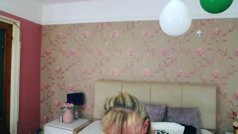 ladymariahx online show from 24, 2, 2025