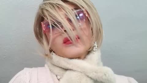 Snapshot of ladyoxana chatting on 9, 1, 2026 Oxana online show from 9, 1, 2026