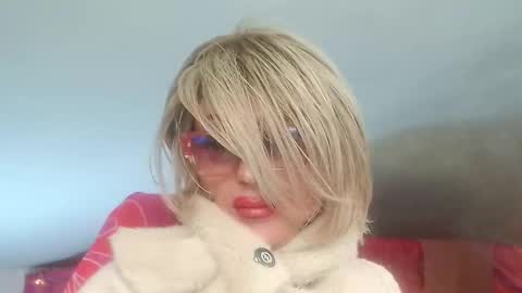 Snapshot of ladyoxana chatting on 22, 3, 2026 Oxana online show from 22, 3, 2026