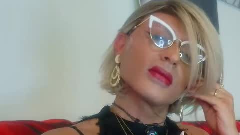 Oxana online show from 19, 5, 2026