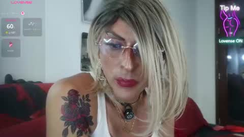Snapshot of ladyoxana chatting on 5, 8, 2026 Oxana online show from 5, 8, 2026