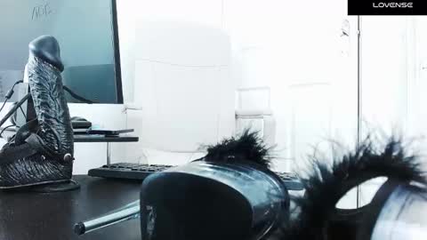 Snapshot of ladyperfection chatting on 15, 9, 2025 MistressMILA online show from 15, 9, 2025