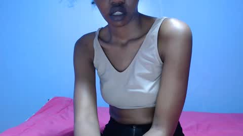 ladyqeeen online show from 17, 2, 2025