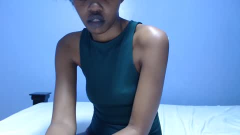 ladyqeeen online show from 18, 2, 2025