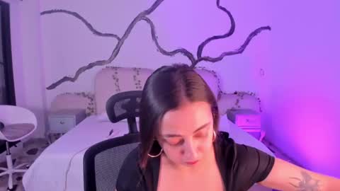 Lady  online show from 12, 9, 2025