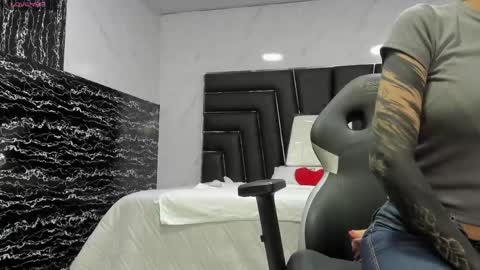 Ladyy Scarlett online show from 5, 5, 2026