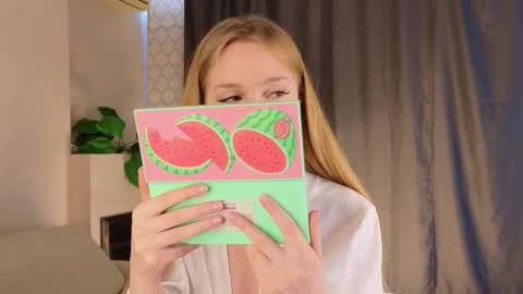 Snapshot of lafeti chatting on 26, 11, 2025 Lilia online show from 26, 11, 2025