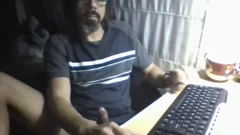 La Genova esta Dura beard boy male dick mastubate latinosexy latinohot latino glasses mature strong stronglegs online show from 28, 6, 2026
