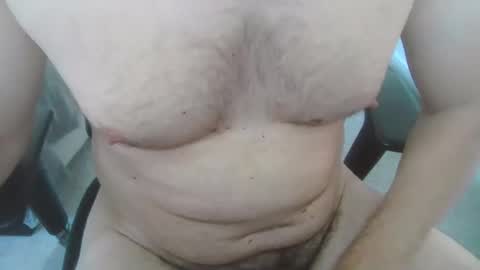 Snapshot of laguy72 chatting on 4, 6, 2026 laguy72 online show from 4, 6, 2026