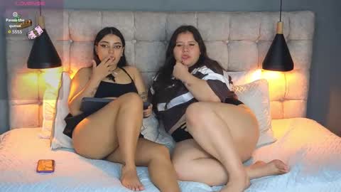 Snapshot of laia_and_aloby chatting on 27, 9, 2025 online show from 27, 9, 2025