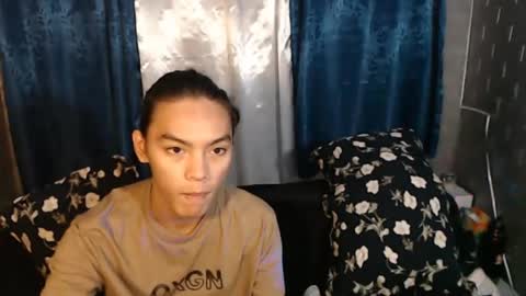 Snapshot of lalakinghugecock_2 chatting on 18, 12, 2024 lalakinghugecock_2 online show from 18, 12, 2024