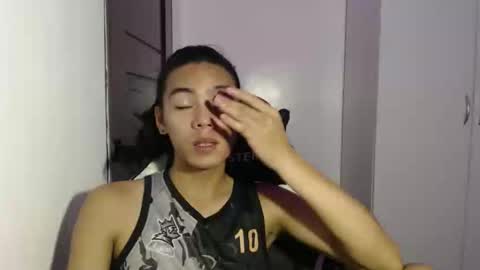 Snapshot of lalakinghugecock_2 chatting on 17, 10, 2025 lalakinghugecock_2 online show from 17, 10, 2025