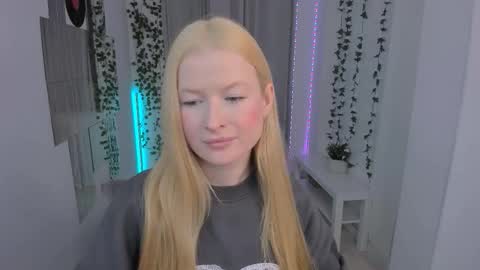 Snapshot of laly_peach chatting on 6, 2, 2026 Laly online show from 6, 2, 2026