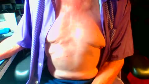 Snapshot of lamarbrazil chatting on 2, 11, 2025 lamarbrazil online show from 2, 11, 2025