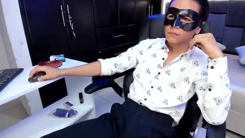 Bella  Dante online show from 9, 10, 2025