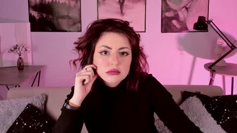 just call me Lana  and her security online show from 19, 12, 2024