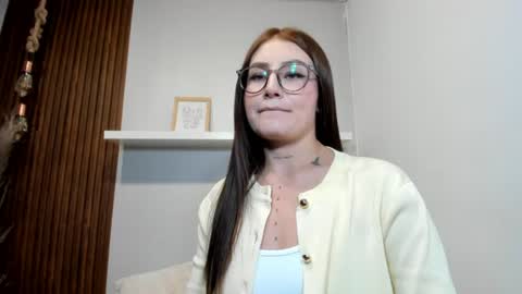Lana     igauroraaaaaaaaa 1 online show from 14, 6, 2026