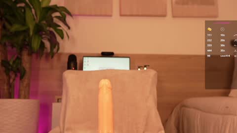 Snapshot of lana_kane_ chatting on 4, 1, 2025 lana_kane_ online show from 4, 1, 2025