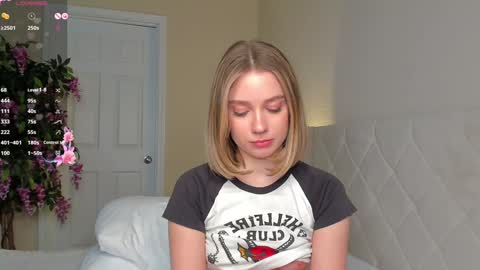 Snapshot of lana_moreno chatting on 20, 1, 2025 Lana online show from 20, 1, 2025