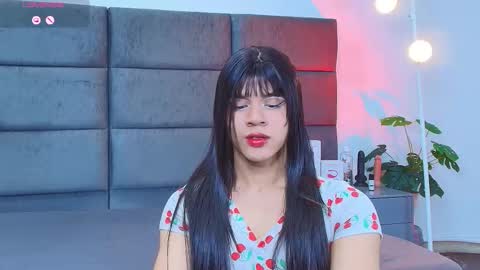 Snapshot of lana_presscot chatting on 23, 3, 2026 valentino moon online show from 23, 3, 2026