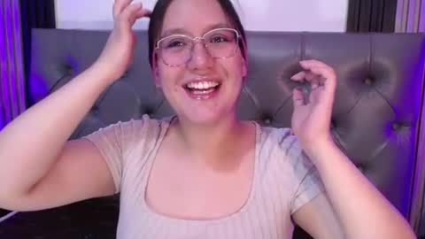 lana_sweett2 online show from 22, 7, 2026