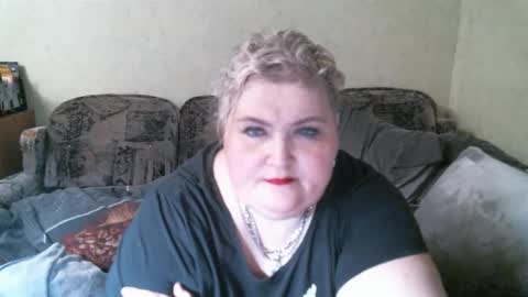 lanacat555 online show from 7, 3, 2025