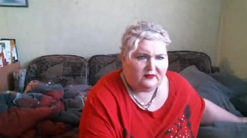 lanacat555 online show from 12, 3, 2025