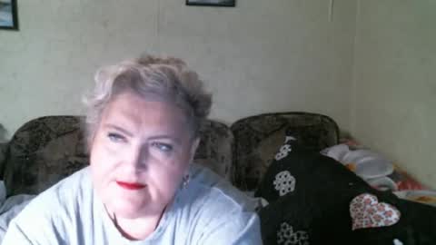 lanacat555 online show from 4, 12, 2025