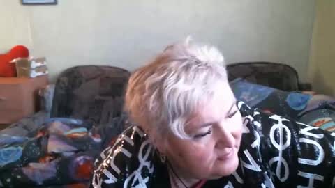 lanacat555 online show from 9, 2, 2026