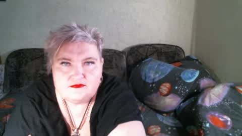 lanacat555 online show from 11, 4, 2026